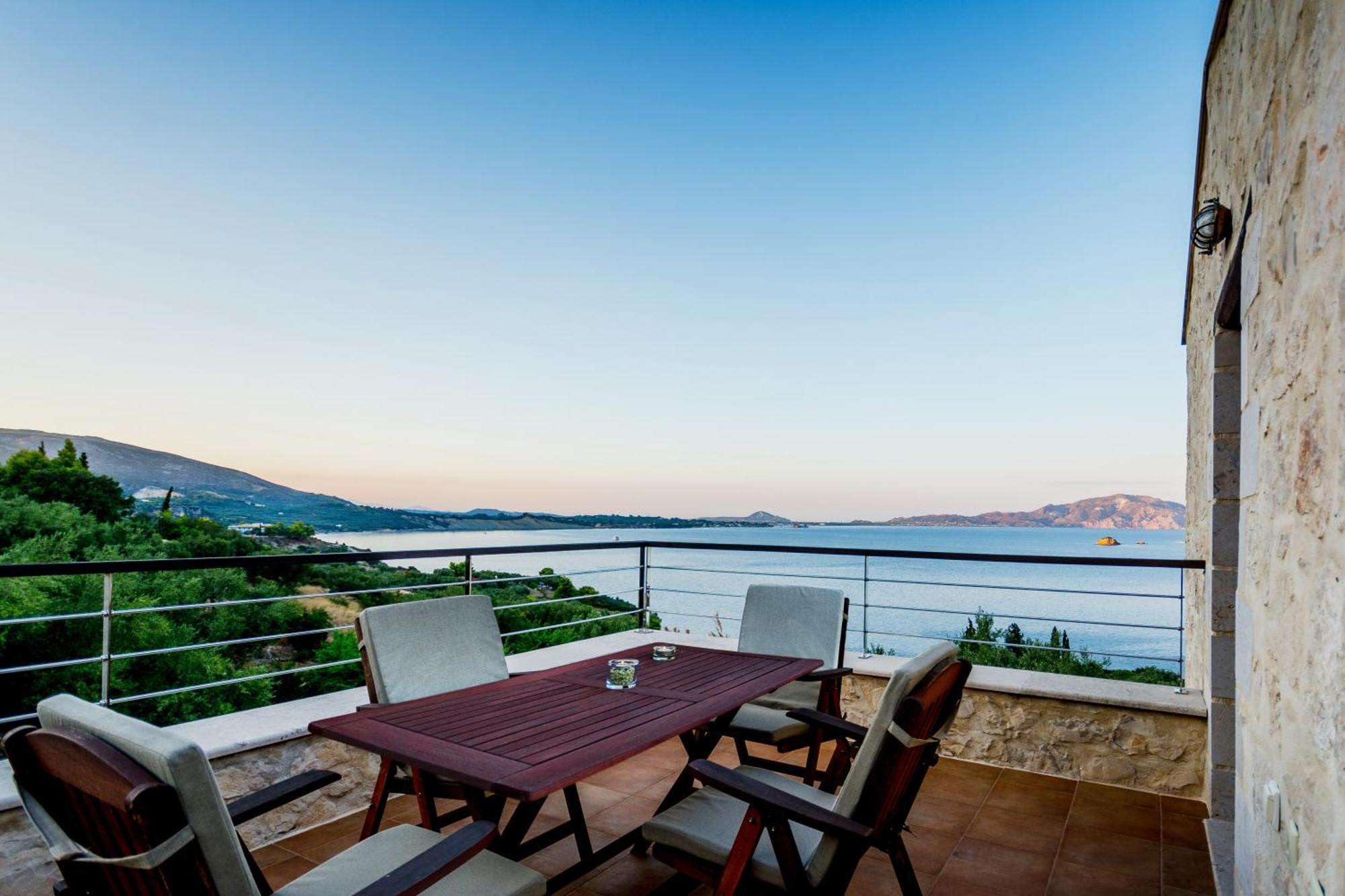 Marathiás Exensian Villas & Suites מראה חיצוני תמונה