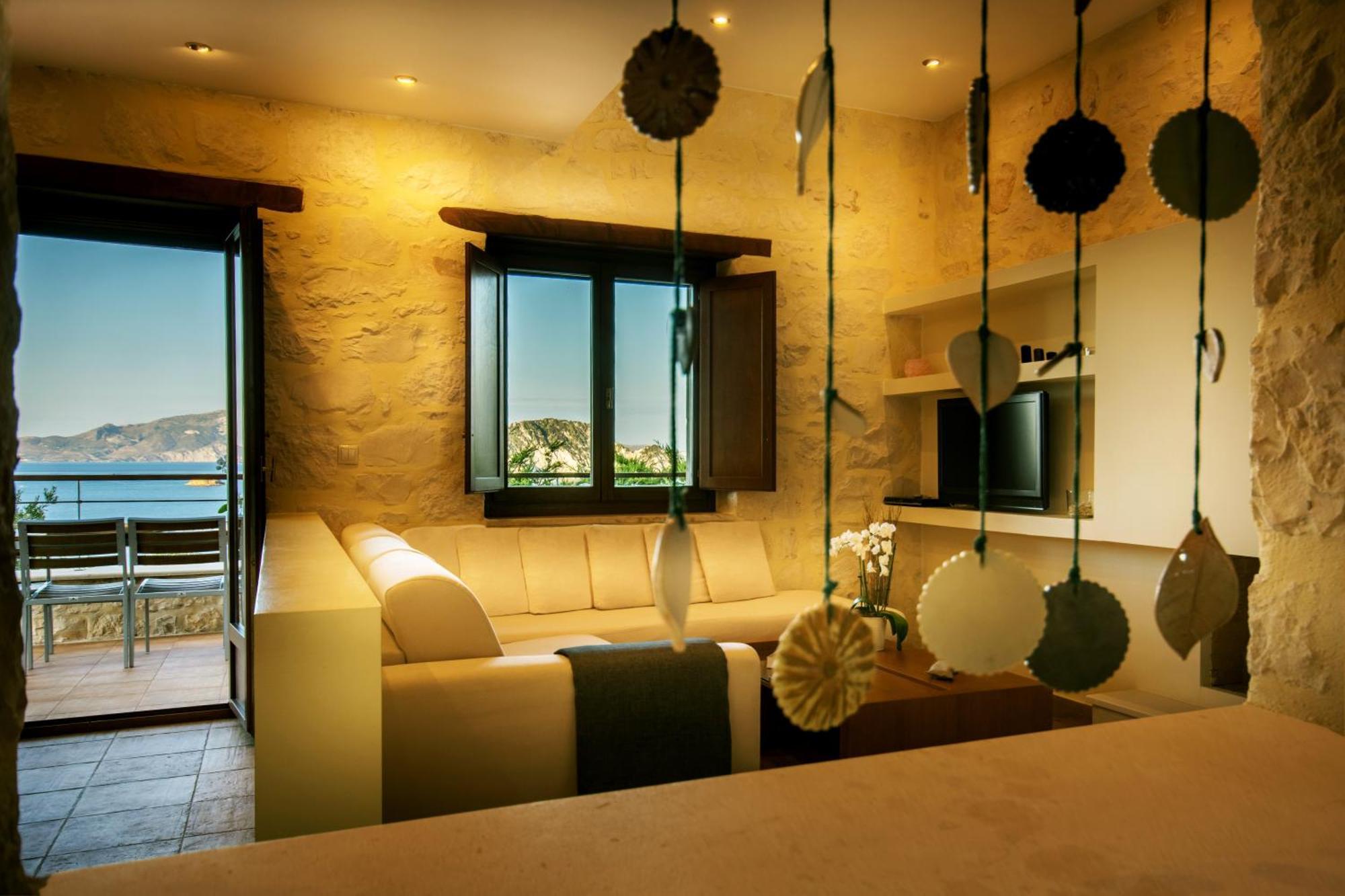 Marathiás Exensian Villas & Suites מראה חיצוני תמונה