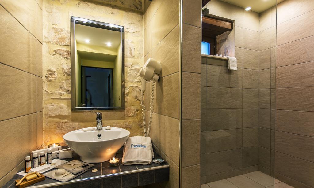 Marathiás Exensian Villas & Suites מראה חיצוני תמונה