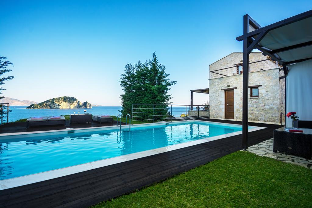 Marathiás Exensian Villas & Suites מראה חיצוני תמונה